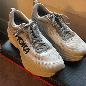 Hoka Bondi 8